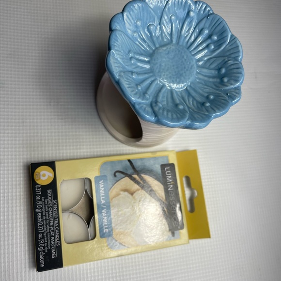 🦋Floral Fragrance Melt Warmer💙 - Picture 3 of 4